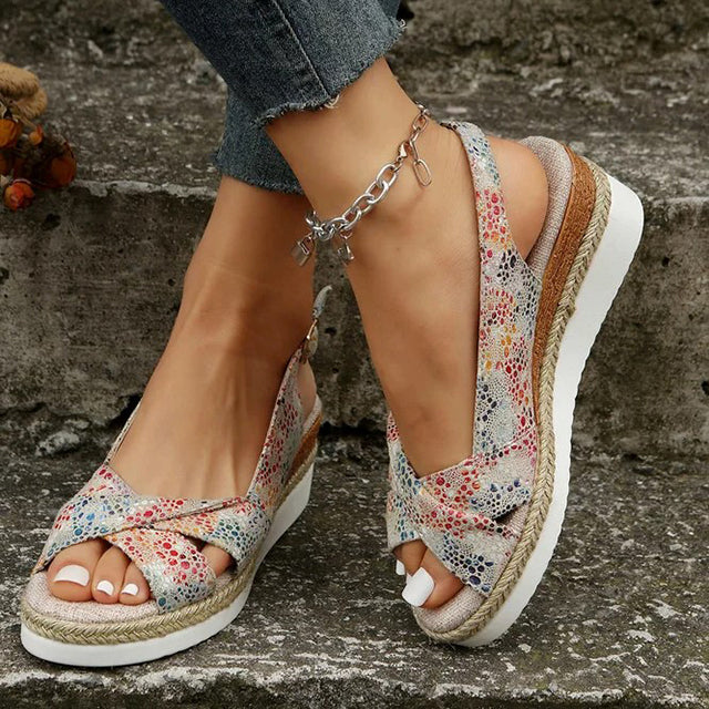 Compensated Decontracted Sandals