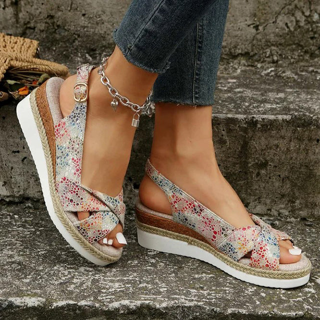 Compensated Decontracted Sandals