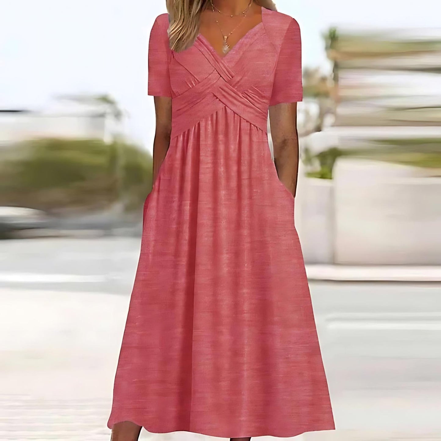 Carissa - Elegant midi robe